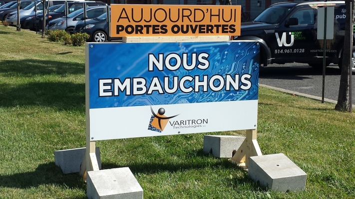 Varitron - Panneau Embauche / Chantier Construction Granby et Cowasnville